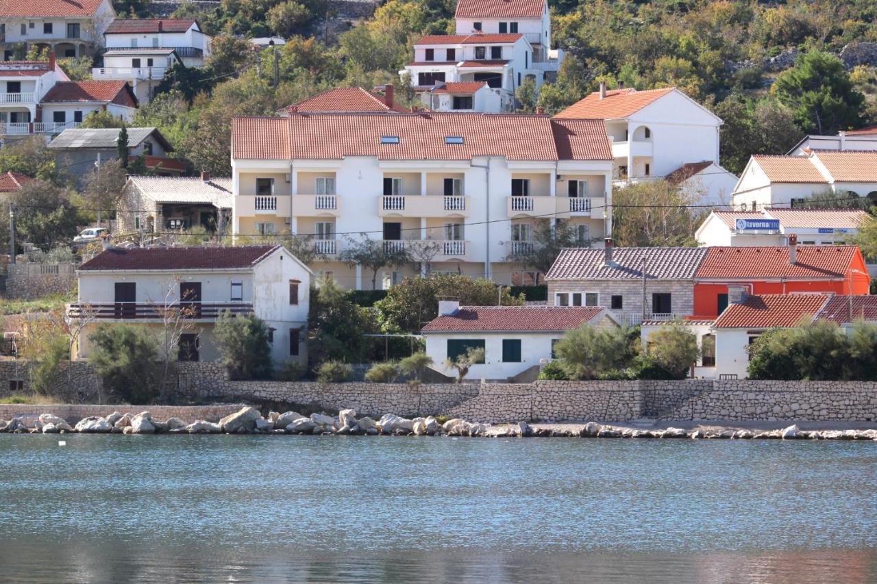 Apartments And Rooms By The Sea Vinjerac, Zadar - 3248 Zewnętrze zdjęcie